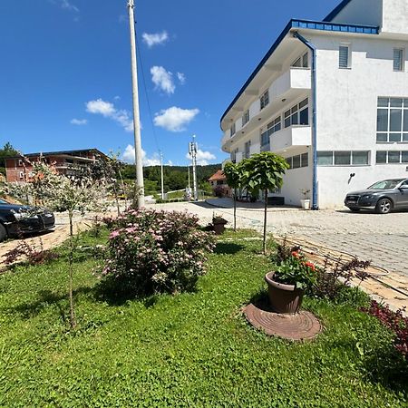 Emro-S Novi Pazar Exterior foto